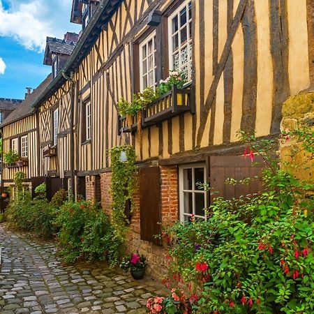 Appartement De Charme Dans Un Chateau A 5 Min D'Honfleur ゴンヌヴィル・シュル・オンフロール エクステリア 写真