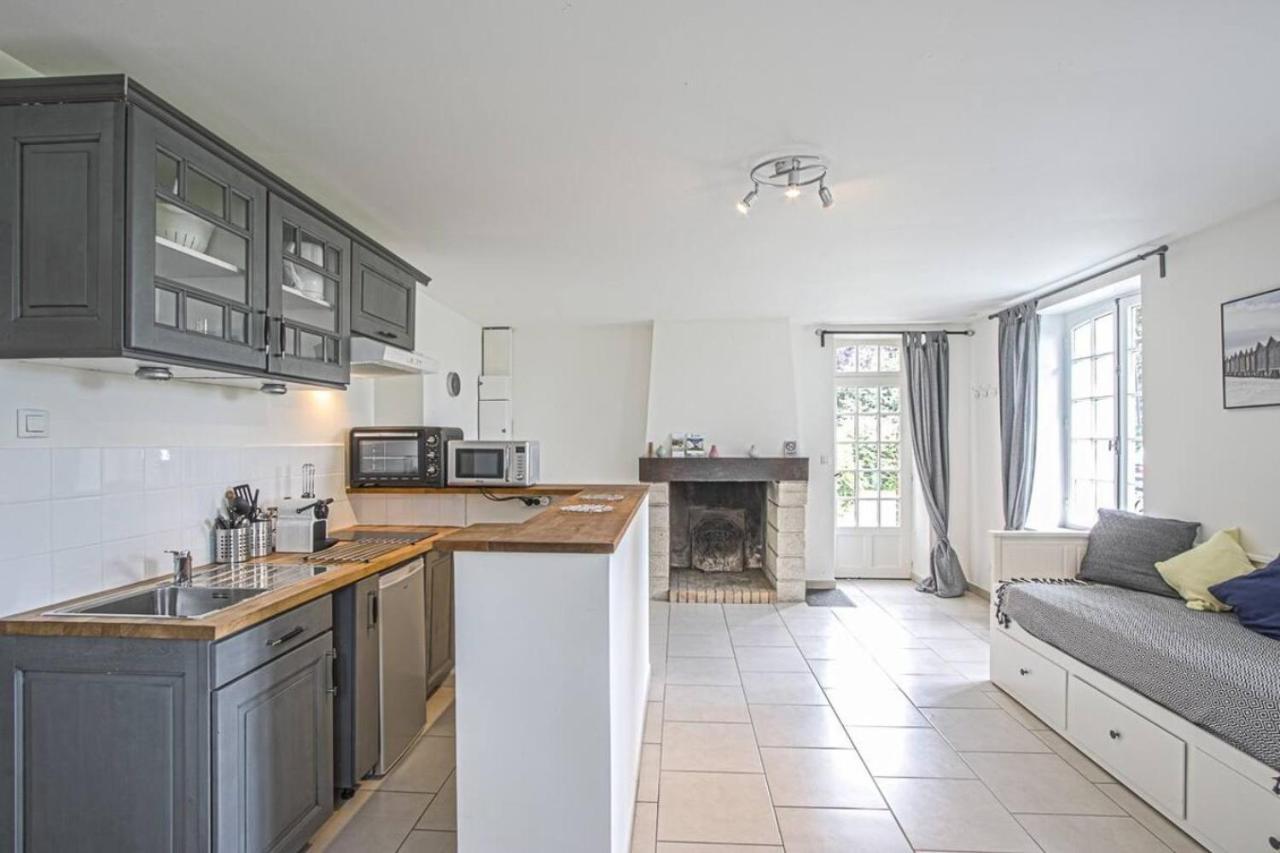 Appartement De Charme Dans Un Chateau A 5 Min D'Honfleur ゴンヌヴィル・シュル・オンフロール エクステリア 写真