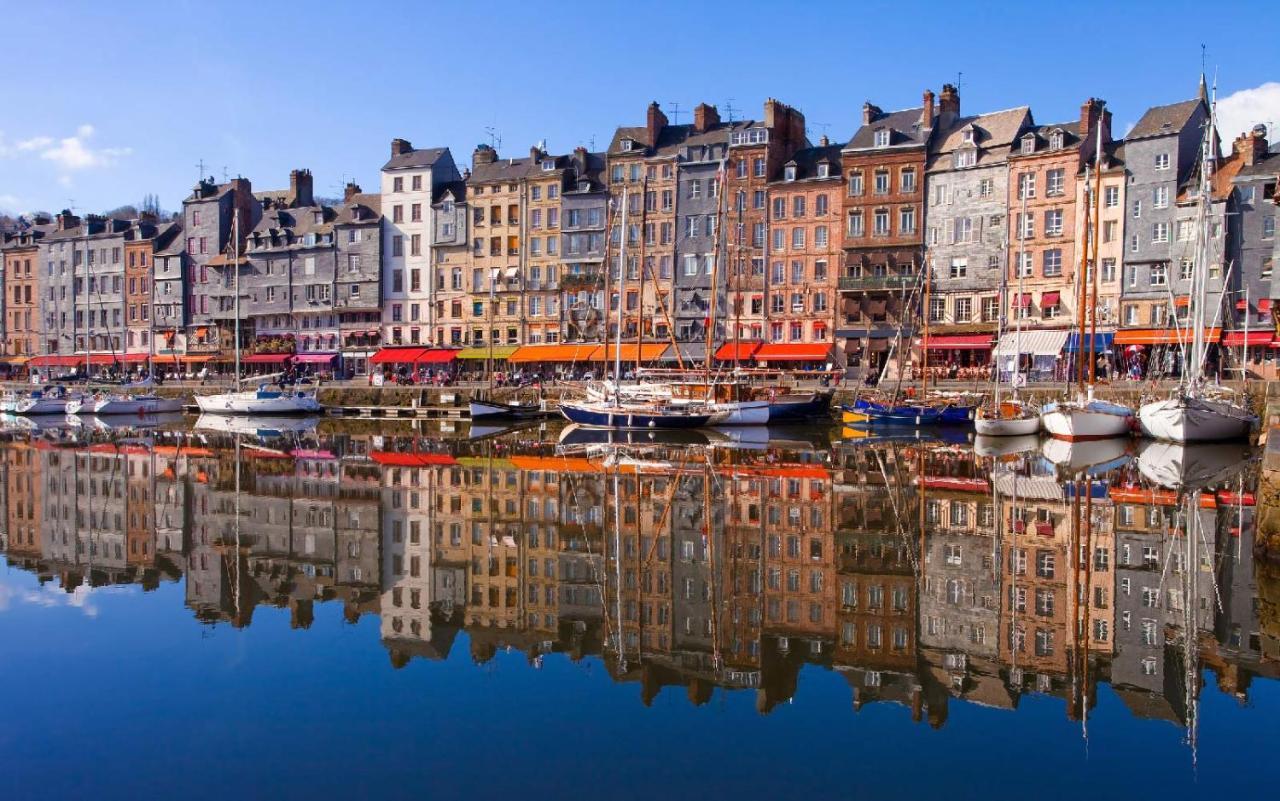 Appartement De Charme Dans Un Chateau A 5 Min D'Honfleur ゴンヌヴィル・シュル・オンフロール エクステリア 写真